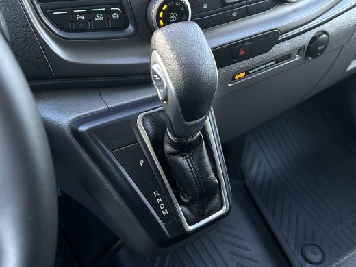 Ford Transit Custom 2.0 TDCI 130 PK AUTOMAAT / L2H1 / 1e EIGENAAR / 44.043 KM !! / AIRCO / ADAPTIVE CRUISE / NAVI / 3... ActivLease financial lease