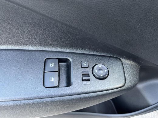 Hyundai i10 1.0 Comfort | Rijklaarprijs dus GEEN afleverkosten! | Apple CarPlay / Android Auto | Airco | ActivLease financial lease