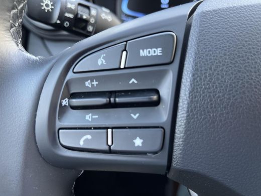 Hyundai i10 1.0 Comfort | Rijklaarprijs dus GEEN afleverkosten! | Apple CarPlay / Android Auto | Airco | ActivLease financial lease