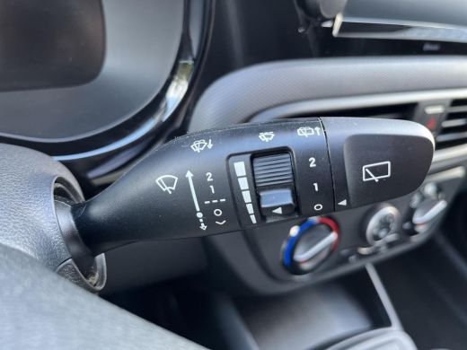 Hyundai i10 1.0 Comfort | Rijklaarprijs dus GEEN afleverkosten! | Apple CarPlay / Android Auto | Airco | ActivLease financial lease