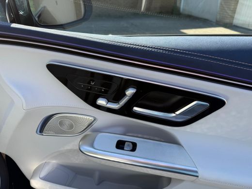 Mercedes-Benz EQE 300 AMG Line 89 kWh Bezichtiging op vooraf gemaakte afspraak ActivLease financial lease