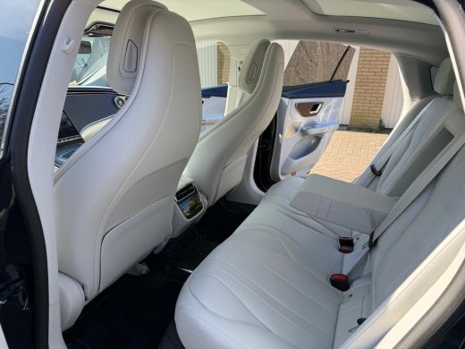 Mercedes-Benz EQE 300 AMG Line 89 kWh Bezichtiging op vooraf gemaakte afspraak ActivLease financial lease