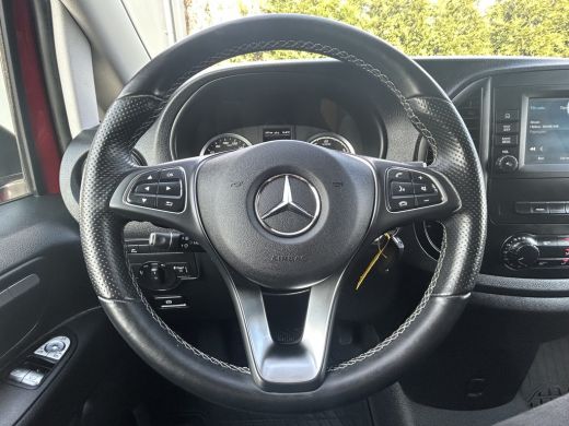 Mercedes-Benz eVito 66 kWh 116 PK BPM VRIJ / 14.706 KM !! / L2H1 / AUTOMAAT / ACHTERKLEP / AIRCO / CRUISE / NAVI / CA... ActivLease financial lease