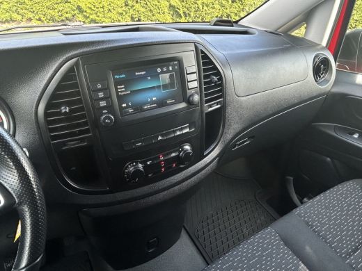 Mercedes-Benz eVito 66 kWh 116 PK BPM VRIJ / 14.706 KM !! / L2H1 / AUTOMAAT / ACHTERKLEP / AIRCO / CRUISE / NAVI / CA... ActivLease financial lease