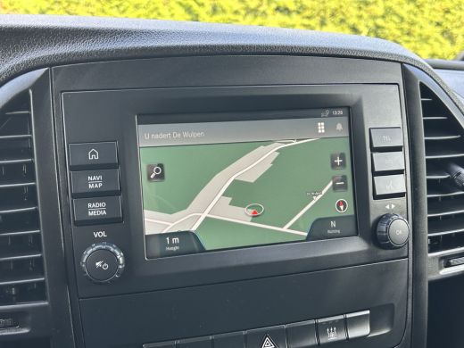 Mercedes-Benz eVito 66 kWh 116 PK BPM VRIJ / 14.706 KM !! / L2H1 / AUTOMAAT / ACHTERKLEP / AIRCO / CRUISE / NAVI / CA... ActivLease financial lease