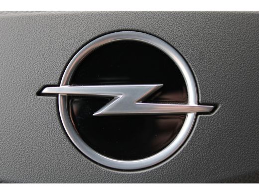Opel Corsa YES | 'Corsa'' op achterkant in zwart | 16" Lichtmetalen velgen, zwart | Active lane keep assist ActivLease financial lease