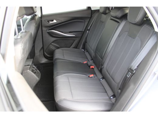 Opel Grandland 1.2 T. AUTOMAAT GS-Level 4 / Navigatie via Carplay / Stuur -en Stoelverwarmd / ECC / LED / 18'' L... ActivLease financial lease