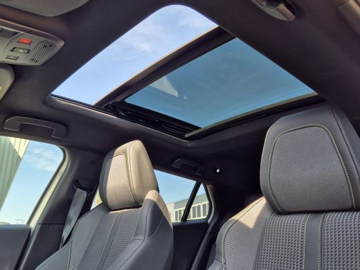 Peugeot 2008 GT elektrisch | 18" lichtmetalen velgen two tone zwart 'EVISSA' | 8 jaar fabrieksgarantie of 160... ActivLease financial lease