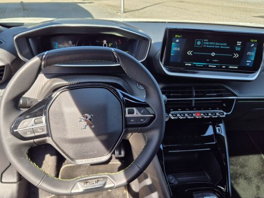 Peugeot 2008 GT elektrisch | 18" lichtmetalen velgen two tone zwart 'EVISSA' | 8 jaar fabrieksgarantie of 160... ActivLease financial lease