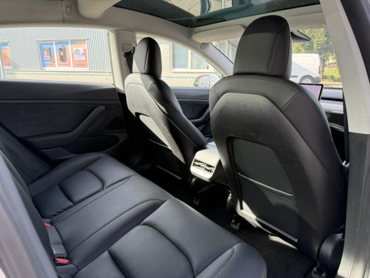 Tesla Model 3 Range Plus | Trekhaak | Autopilot | Panorama | Leder | ActivLease financial lease