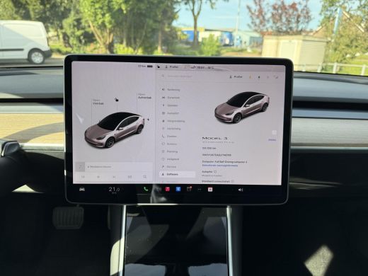 Tesla Model 3 Range Plus | Trekhaak | Autopilot | Panorama | Leder | ActivLease financial lease