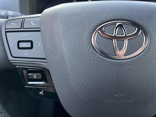 Toyota C-HR 2.0 Plug-in Hybrid 220 Executive | Metal oxide metallic met zwart dak | Nieuw uit voorraad leverb... ActivLease financial lease