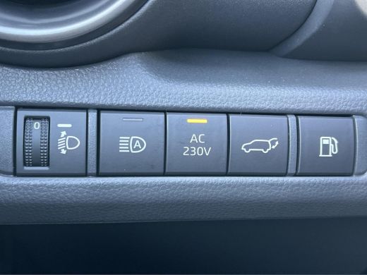 Toyota C-HR 2.0 Plug-in Hybrid 220 Executive | Metal oxide metallic met zwart dak | Nieuw uit voorraad leverb... ActivLease financial lease