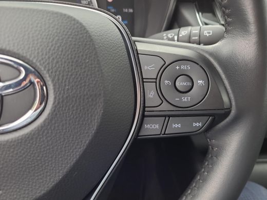 Toyota Corolla 1.8 Hybrid Active | Apple CarPlay | Adaptive Cruise | Parkeercamera | Rijklaarprijs incl. garantie | ActivLease financial lease