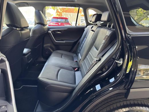 Toyota RAV4 2.5 Hybrid AWD Executive | 06-10141018 Voor meer informatie ActivLease financial lease