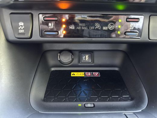 Toyota RAV4 2.5 Hybrid AWD Executive | 06-10141018 Voor meer informatie ActivLease financial lease