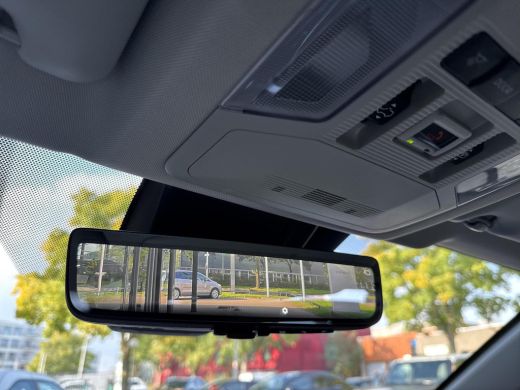 Toyota RAV4 2.5 Hybrid AWD Executive | 06-10141018 Voor meer informatie ActivLease financial lease