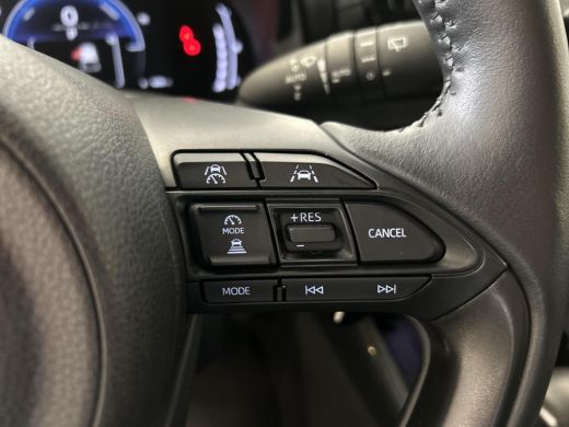 Toyota Yaris 1.5 Hybrid 115 Dynamic (Parkeersensoren V+A) ActivLease financial lease