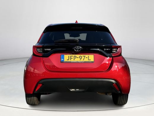 Toyota Yaris 1.5 Hybrid 115 Dynamic (Parkeersensoren V+A) ActivLease financial lease