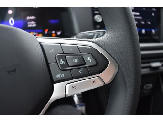 Volkswagen Polo Edition | 'App-Connect' smartphone integratie | Achterlichten LED | Afstandscontrolesysteem (Fron... ActivLease financial lease