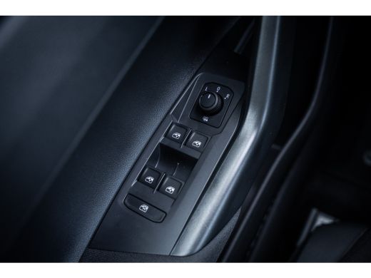 Volkswagen Polo Edition | 'App-Connect' smartphone integratie | Achterlichten LED | Afstandscontrolesysteem (Fron... ActivLease financial lease