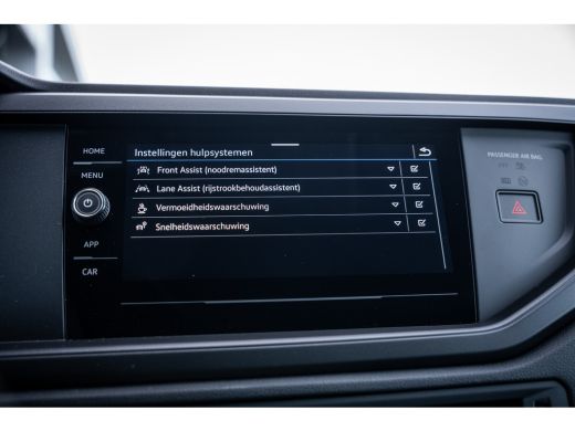 Volkswagen Polo Edition | 'App-Connect' smartphone integratie | Achterlichten LED | Afstandscontrolesysteem (Fron... ActivLease financial lease