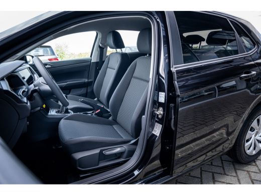 Volkswagen Polo Edition | 'App-Connect' smartphone integratie | Achterlichten LED | Afstandscontrolesysteem (Fron... ActivLease financial lease