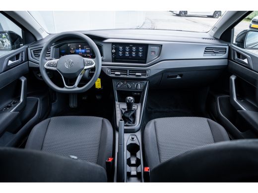 Volkswagen Polo Edition | 'App-Connect' smartphone integratie | Achterlichten LED | Afstandscontrolesysteem (Fron... ActivLease financial lease