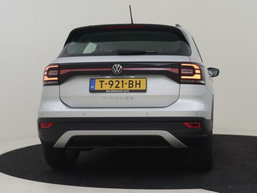 Volkswagen T-Cross 1.0 TSI Life 96pk | Adaptief cruise control |  Navigatie via app connect | Airco | Parkeersensore... ActivLease financial lease