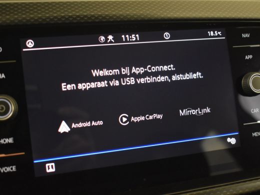 Volkswagen T-Cross 1.0 TSI Life 96pk | Adaptief cruise control |  Navigatie via app connect | Airco | Parkeersensore... ActivLease financial lease