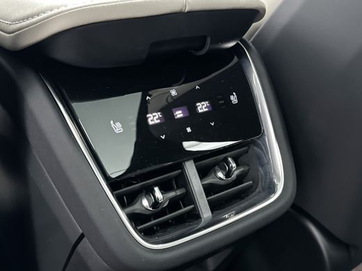 Volvo  EX90 Twin Motor Performance Ultra | 22" | Luchtvering | Trekhaak | Pilot Assist Pack | Climate | Getin... ActivLease financial lease