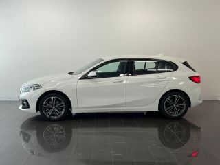 BMW 1 Serie Introduction Edition | Achteruitrijcamera | Autonoom parkeren | Parkeersensoren voor en achter | ...