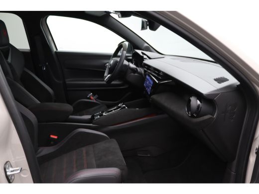 Alfa Romeo Junior Elettrica Speciale 54 kWh | Achterbank in delen neerklapbaar | Achteruitrijcamera | Airco (automa... ActivLease financial lease