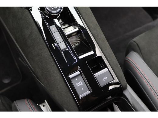 Alfa Romeo Junior Elettrica Speciale 54 kWh | Achterbank in delen neerklapbaar | Achteruitrijcamera | Airco (automa... ActivLease financial lease