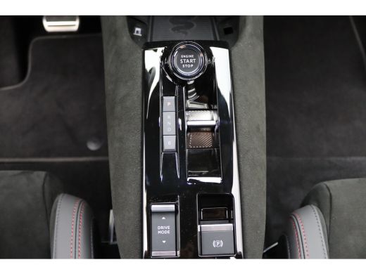 Alfa Romeo Junior Elettrica Speciale 54 kWh | Achterbank in delen neerklapbaar | Achteruitrijcamera | Airco (automa... ActivLease financial lease