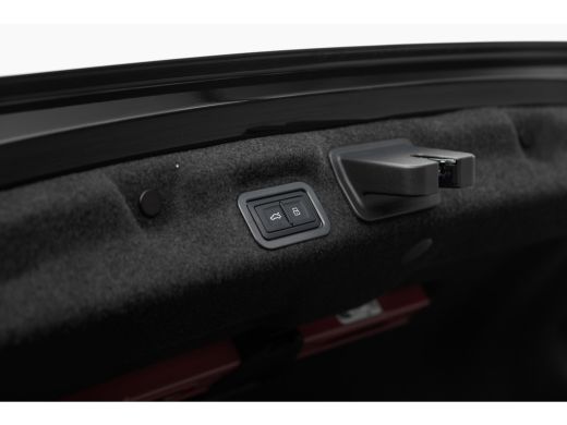 Audi A6 Limousine 2.0 e-hybrid quattro S edition Competition | 21" | Trekhaak | ActivLease financial lease