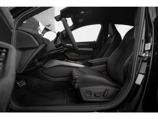 Audi A6 Limousine 2.0 e-hybrid quattro S edition Competition | 21" | Trekhaak | ActivLease financial lease