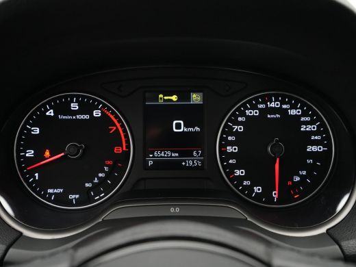 Audi Q2 35 TFSI 150pk Pro Line S-tronic Navi via App Clima Pdc Front Assist Dab 88 ActivLease financial lease