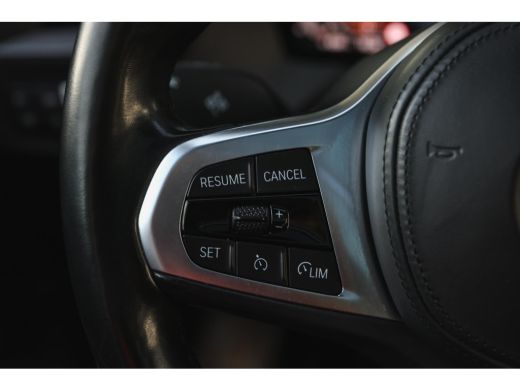 BMW 1 Serie 118i High Executive M Sport Automaat / Panoramadak / Sportstoelen / Achteruitrijcamera / LED / M ... ActivLease financial lease