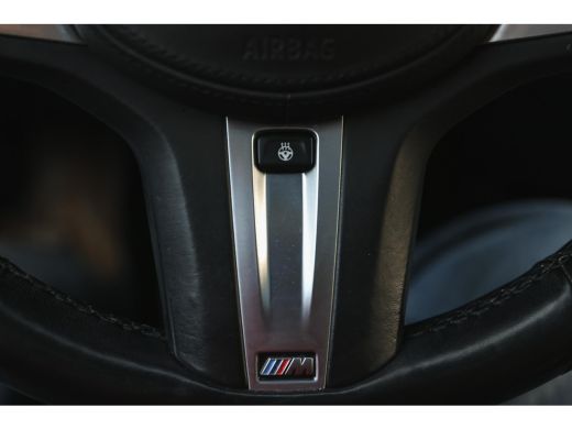 BMW 1 Serie 118i High Executive M Sport Automaat / Panoramadak / Sportstoelen / Achteruitrijcamera / LED / M ... ActivLease financial lease