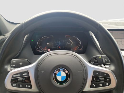 BMW 1 Serie 118i M-Sport | Stoelverwarming | Camera | Cruise Control | Climate ActivLease financial lease