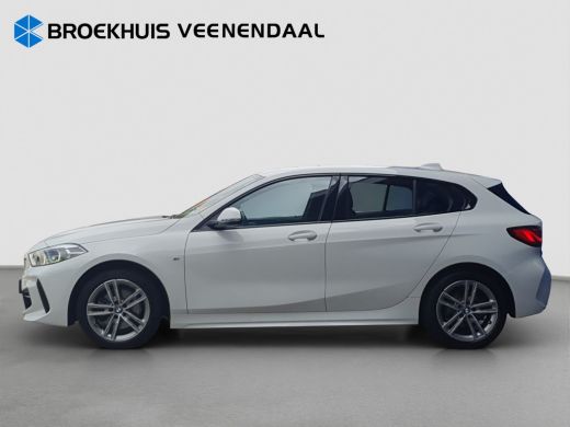 BMW 1 Serie 118i M-Sport | Stoelverwarming | Camera | Cruise Control | Climate ActivLease financial lease