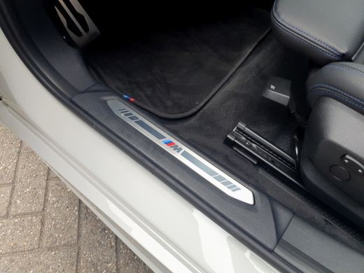 BMW 1 Serie 118i M-Sport | Stoelverwarming | Camera | Cruise Control | Climate ActivLease financial lease