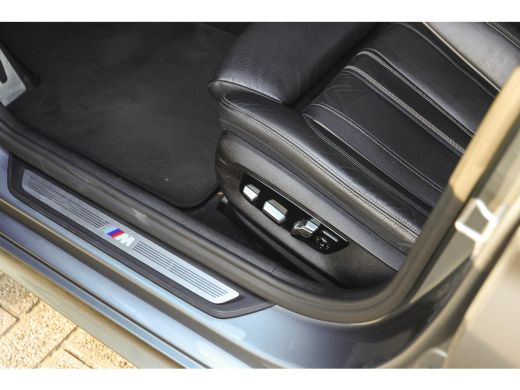 BMW 5 Serie 520i High Executive M Sport Automaat / Achteruitrijcamera / Adaptieve LED / Head-Up / Stoelverwar... ActivLease financial lease