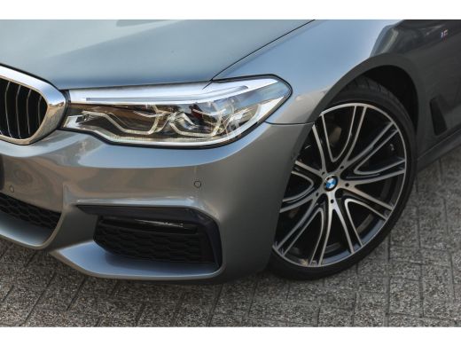 BMW 5 Serie 520i High Executive M Sport Automaat / Achteruitrijcamera / Adaptieve LED / Head-Up / Stoelverwar... ActivLease financial lease