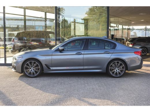 BMW 5 Serie 520i High Executive M Sport Automaat / Achteruitrijcamera / Adaptieve LED / Head-Up / Stoelverwar... ActivLease financial lease