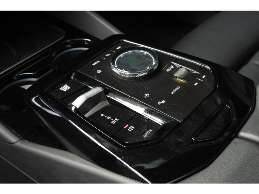 BMW 5 Serie Touring 530e M Sport Automaat / Panoramadak / Trekhaak / Achteruitrijcamera / Adaptieve LED / M S... ActivLease financial lease
