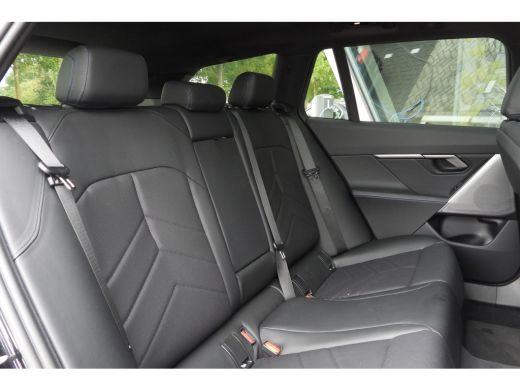 BMW 5 Serie Touring 530e M Sport Automaat / Panoramadak / Trekhaak / Achteruitrijcamera / Adaptieve LED / M S... ActivLease financial lease