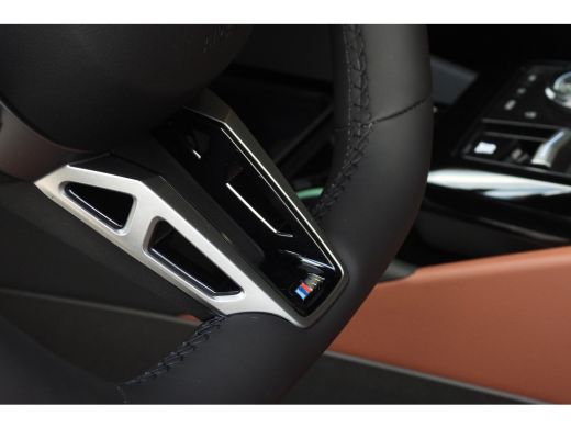 BMW 5 Serie Touring 530e M Sport Automaat / Panoramadak / Trekhaak / Bowers & Wilkins / Adaptief onderstel pr... ActivLease financial lease