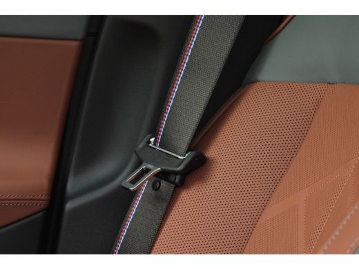 BMW 5 Serie Touring 530e M Sport Automaat / Panoramadak / Trekhaak / Bowers & Wilkins / Adaptief onderstel pr... ActivLease financial lease